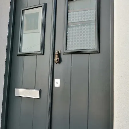 度假居 Yellow House *