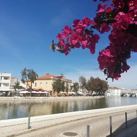 Casa de Férias Yellow House *