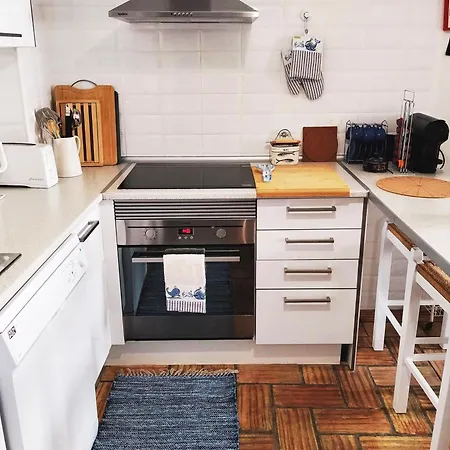 Yellow House * تافيرا