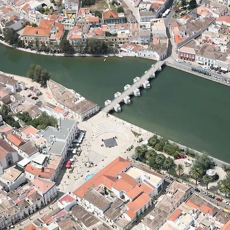 度假居 Yellow House *