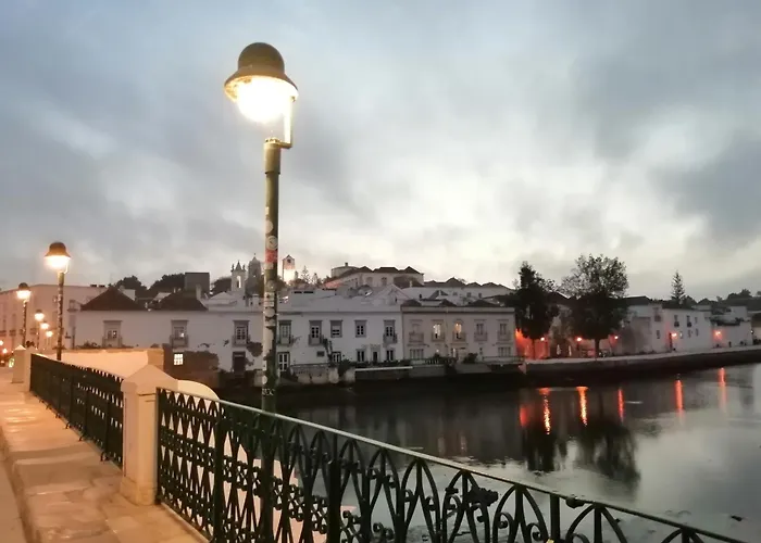 بيت للعطل Yellow House