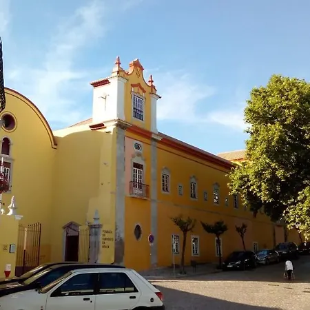 Yellow House Holiday home *